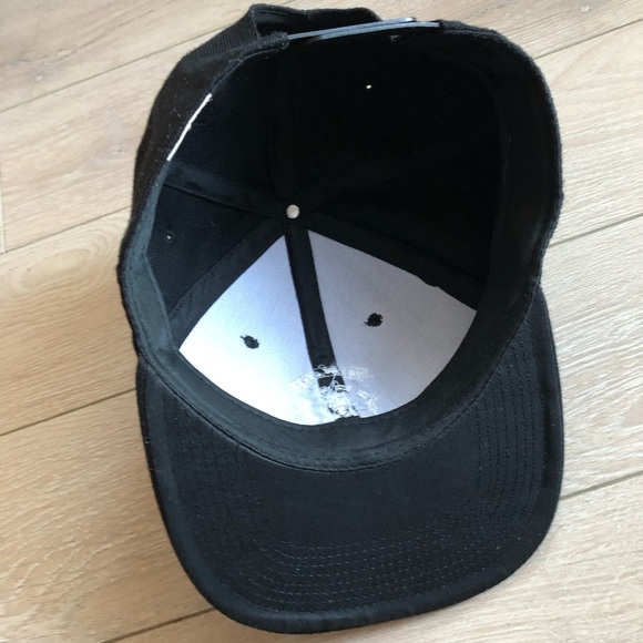 One Ok Rock Japanese Rock Band SnapBack Hat in Black - Picture 5 of 6